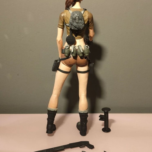 Lara Croft Tomb Raider 1/6 Scale 30cm Figure like new