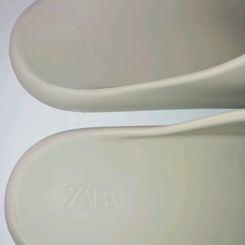 Zara sandals size 44 like new