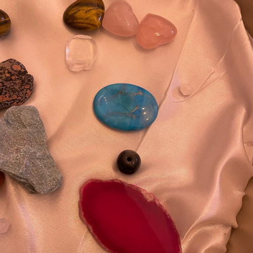 Collection of rocks and semi-precious stones like new with case