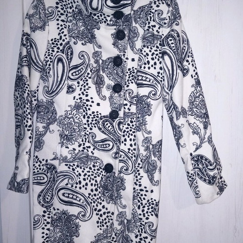 Women's coat used size S-M, white