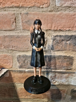 Wednesday Addams figure new, plastic, 16 cm