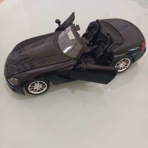 Maisto Dodge Viper Cabrio 1/24 used toy car