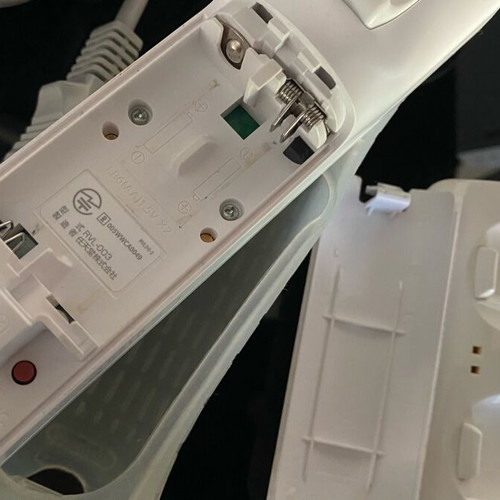Nintendo Wii κονσόλα σαν καινούργιο με αξεσουάρ και 2 παιχνίδια Just Dance