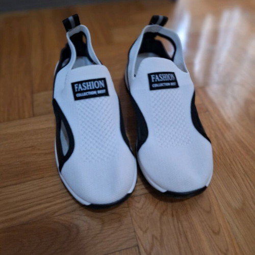 Women's athletic shoes size 37 like new, white