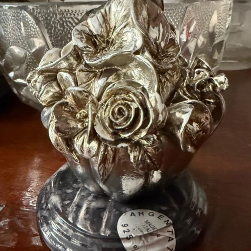 Decorative flower bouquet resin used with silver coating