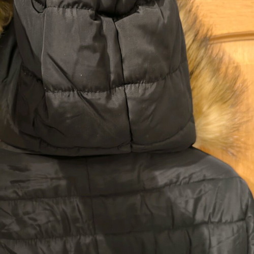 Women's black jacket like new with hood and belt size Medium