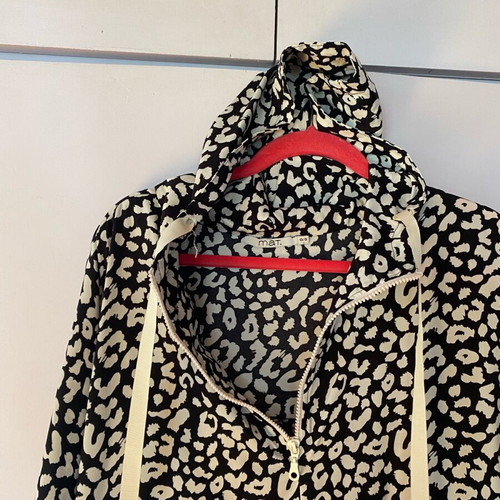 Mat Fashion dress like new, animal print with hood and zipper