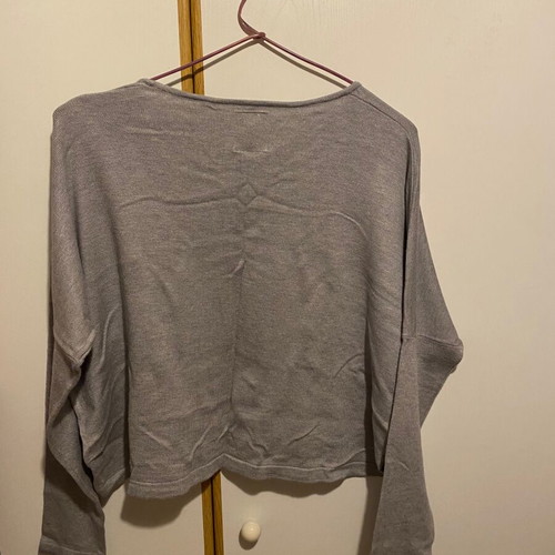 PullnBear Medium gray cropped sweater like new
