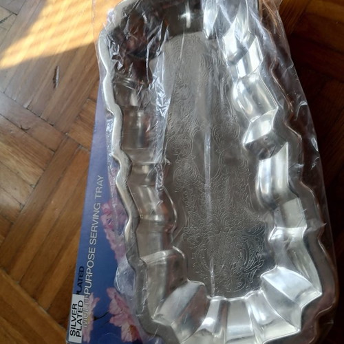 Silver-plated tray with embossed decoration new