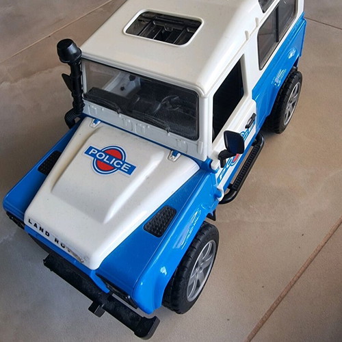 Bruder Land Rover Police 1/16 used with trailer