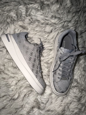 Guess Elba γκρι sneakers νούμερο 43 σαν καινούργιο