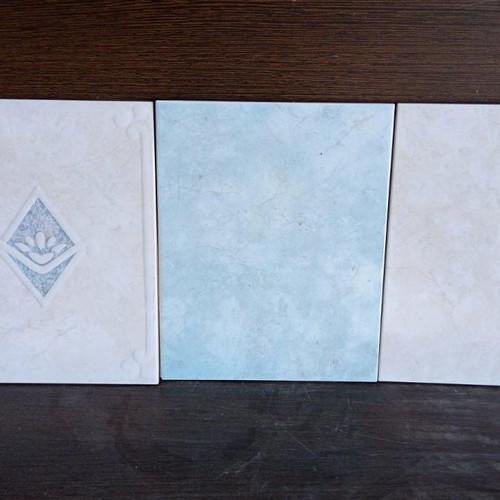 Italian tile 20x25 with decore and listello new