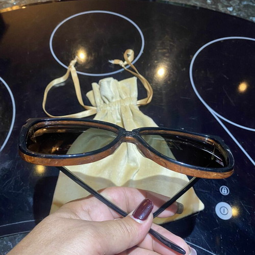 Gucci oversized sunglasses used, black with brown interior