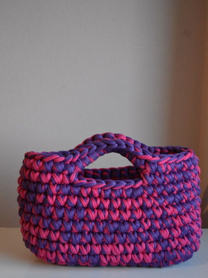 Handmade knitted handbag with Italian yarn, pink and purple