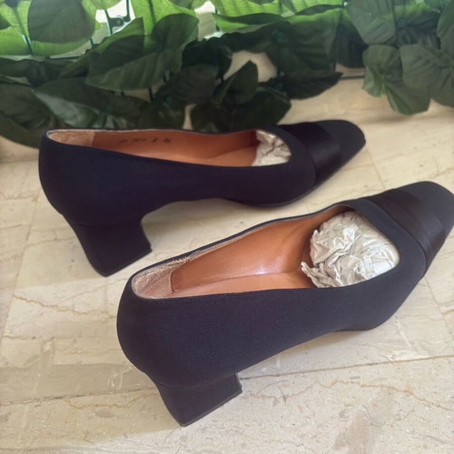 Kalogirou Black Pumps Size 38 New with Low Heel