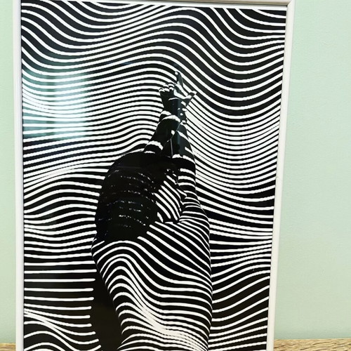 Wall art like new, 5 prints with frames