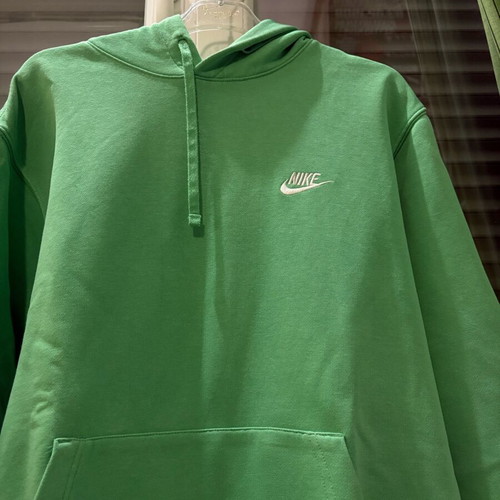 Nike green hoodie like new with pockets