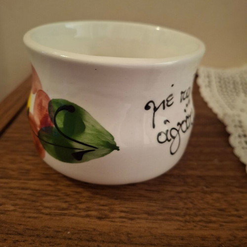 Tea cup beautifully painted like new