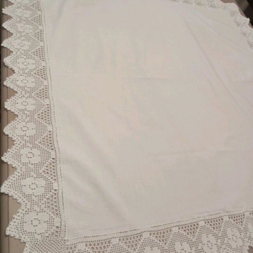 Set of handmade crochet doily and square new with daisy design