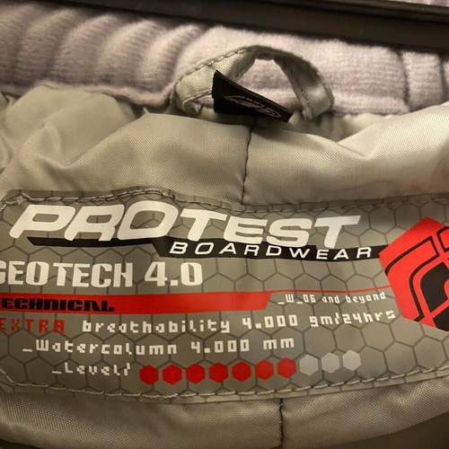 Protest Scandal 05 Jr. Ski Pants new, women's size 176/Small