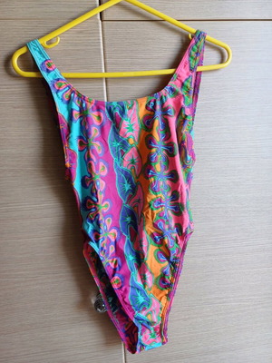O'NEILL women's swimsuit new, multicolor, size M