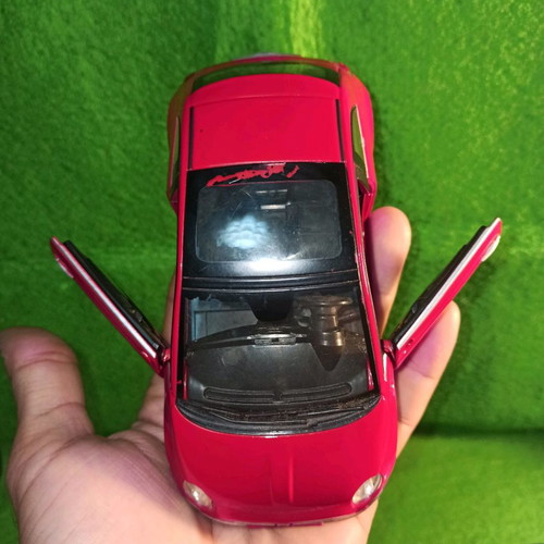Fiat 500 used metal model 1/24 New Ray red