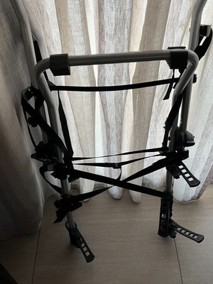 Car rack for 3 bicycles like new