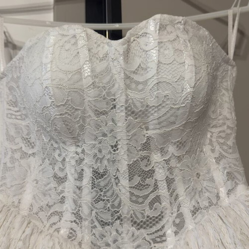 Melia Wedding Dress lace gown like new, size S