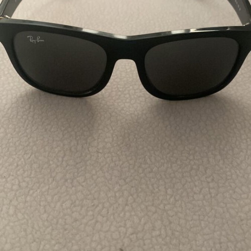 Ray Ban Kids Sunglasses like new, black