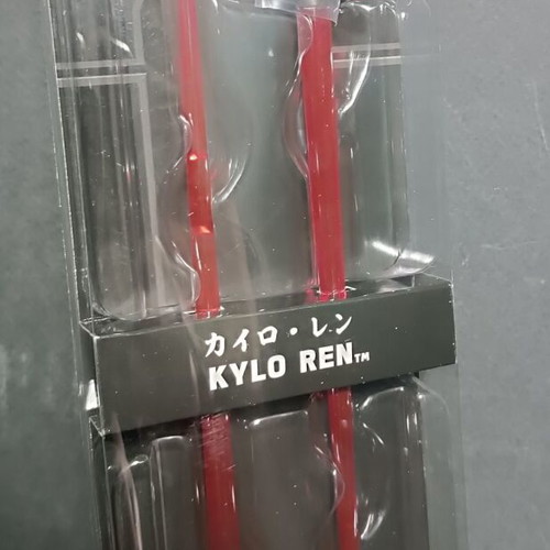 Kotobukiya Star Wars Kylo Ren Chopsticks Set new