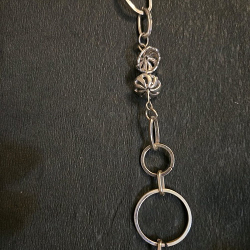 Vintage long women's necklace silver like new