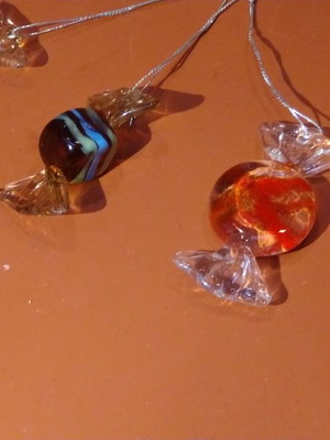 Murano hanging set with candy and bee elements