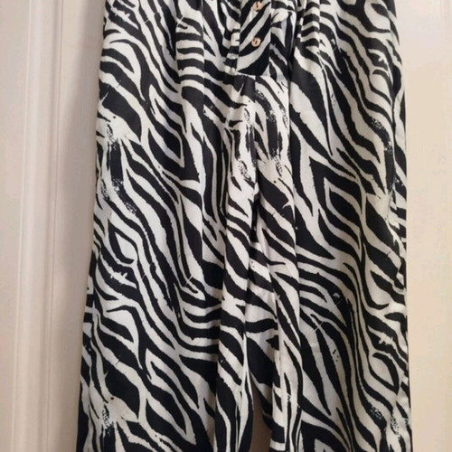 SugarFree women's salvari pants like new, black and white, size M