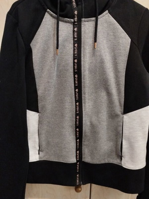 Crivit sports hoodie jacket size M like new