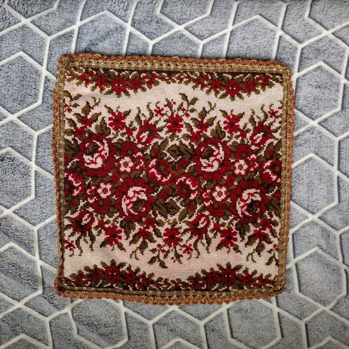 Antique pillow used, tapestry 30x30cm with satin back and gold wire