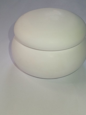 Porcelain macarons made to order