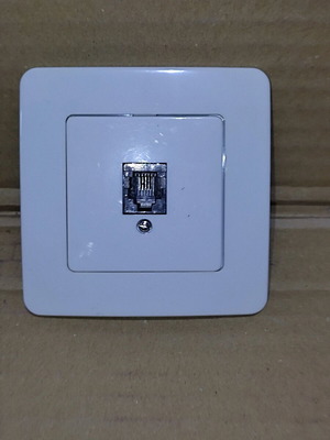 Tele TMS-14 telephone socket flush-mounted new