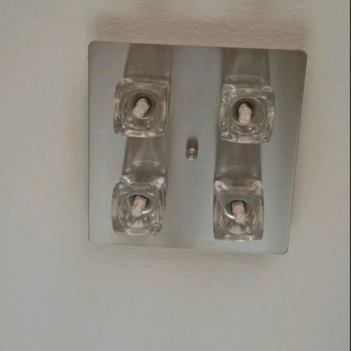 Set of 4 ceiling lights like new with bulbs