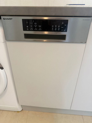 Sharp QW-NS23S47EI εντοιχιζόμενο πλυντήριο πιάτων για 10 σερβίτσια, 45 εκ.