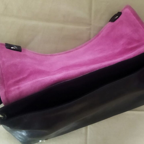Women's baguette shoulder bag with pink snake skin effect