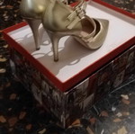 Zign leather pumps size 40 like new, gold color