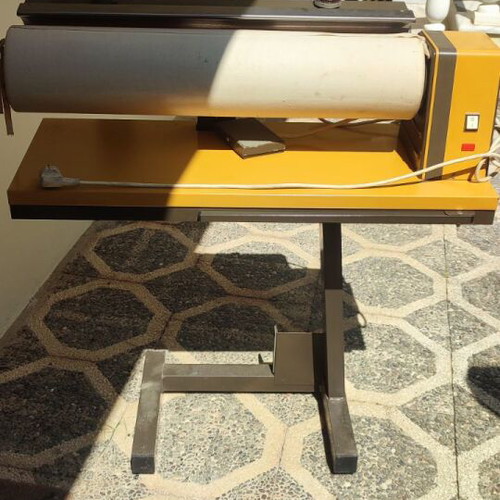 Sheet Ironing Machine like new, model 1985