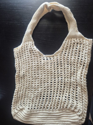 Crochet shoulder bag like new, large beige boho style