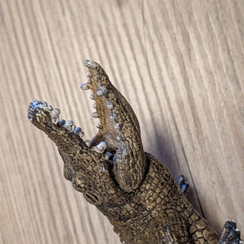 Schleich Crocodile 14569 collectible reptile figure like new