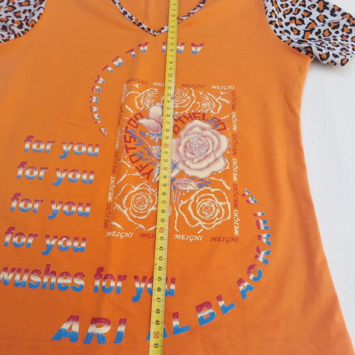 Vintage women's t-shirt with leopard sleeves, like new, orange