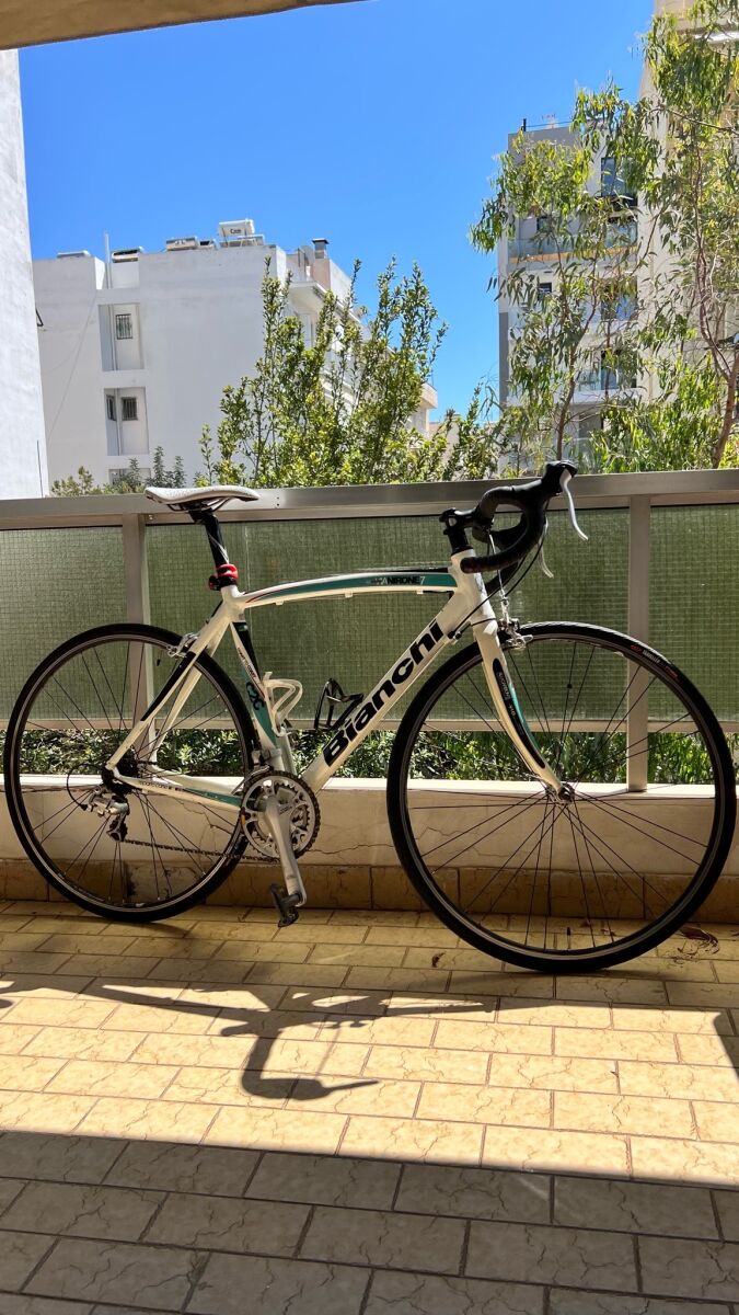 Bianchi Via Nirone 7 Alu-Carbon road… - € 600,00 - Vendora.cy