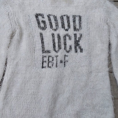 Ebita velvet sweater like new, white and gray, age 16
