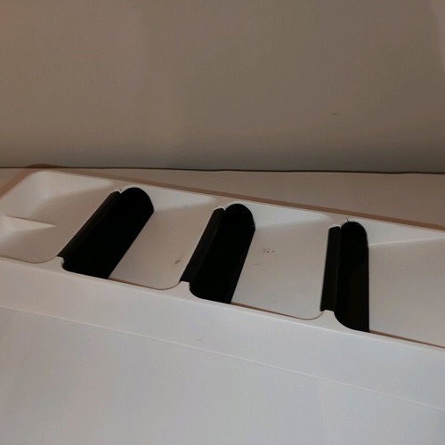 Kitchen holders new, 1 plastic and 2 metal stands