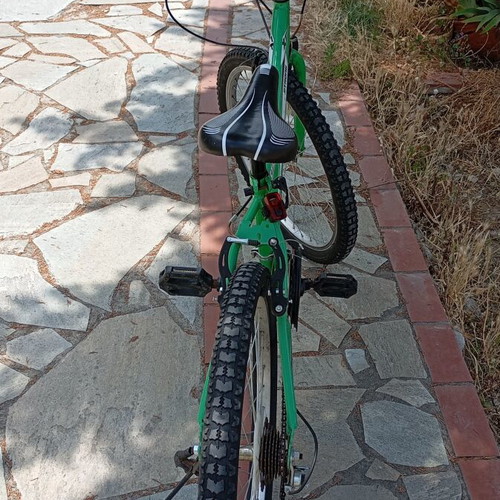 Affetto Prime X1 24" Green Mountain Bike used, 21 speeds