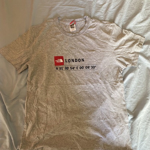The North Face T-shirt used, size M, grey